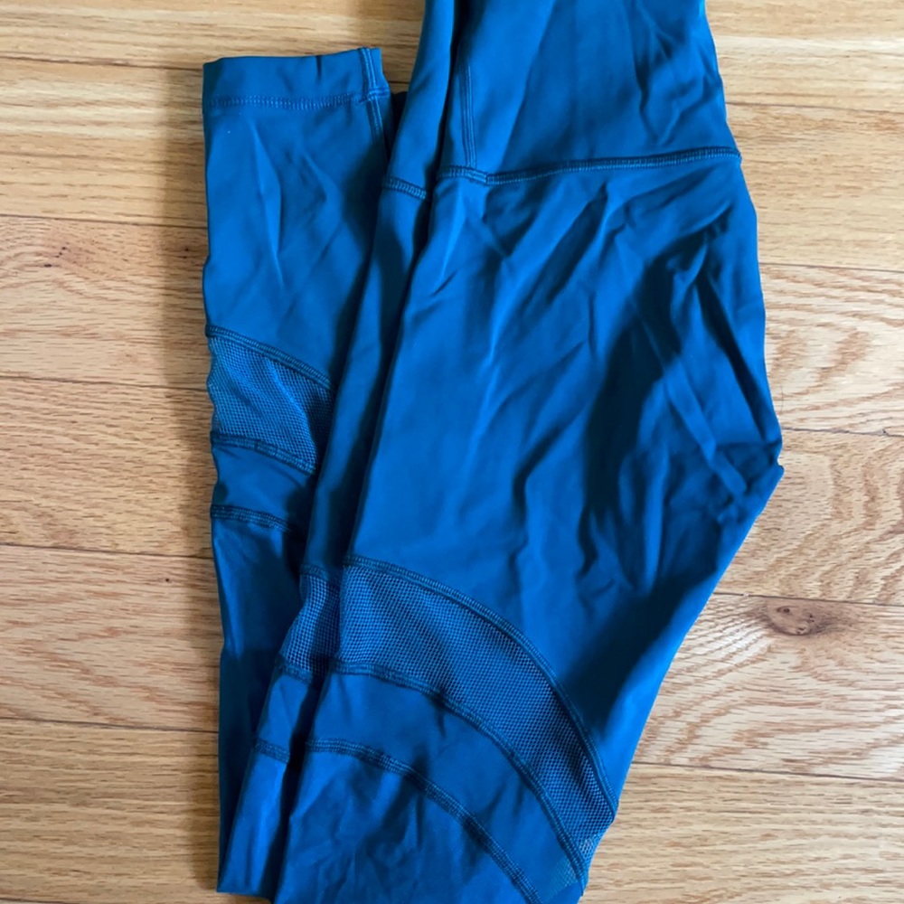 Lululemon limited edition green mesh leggings size 2